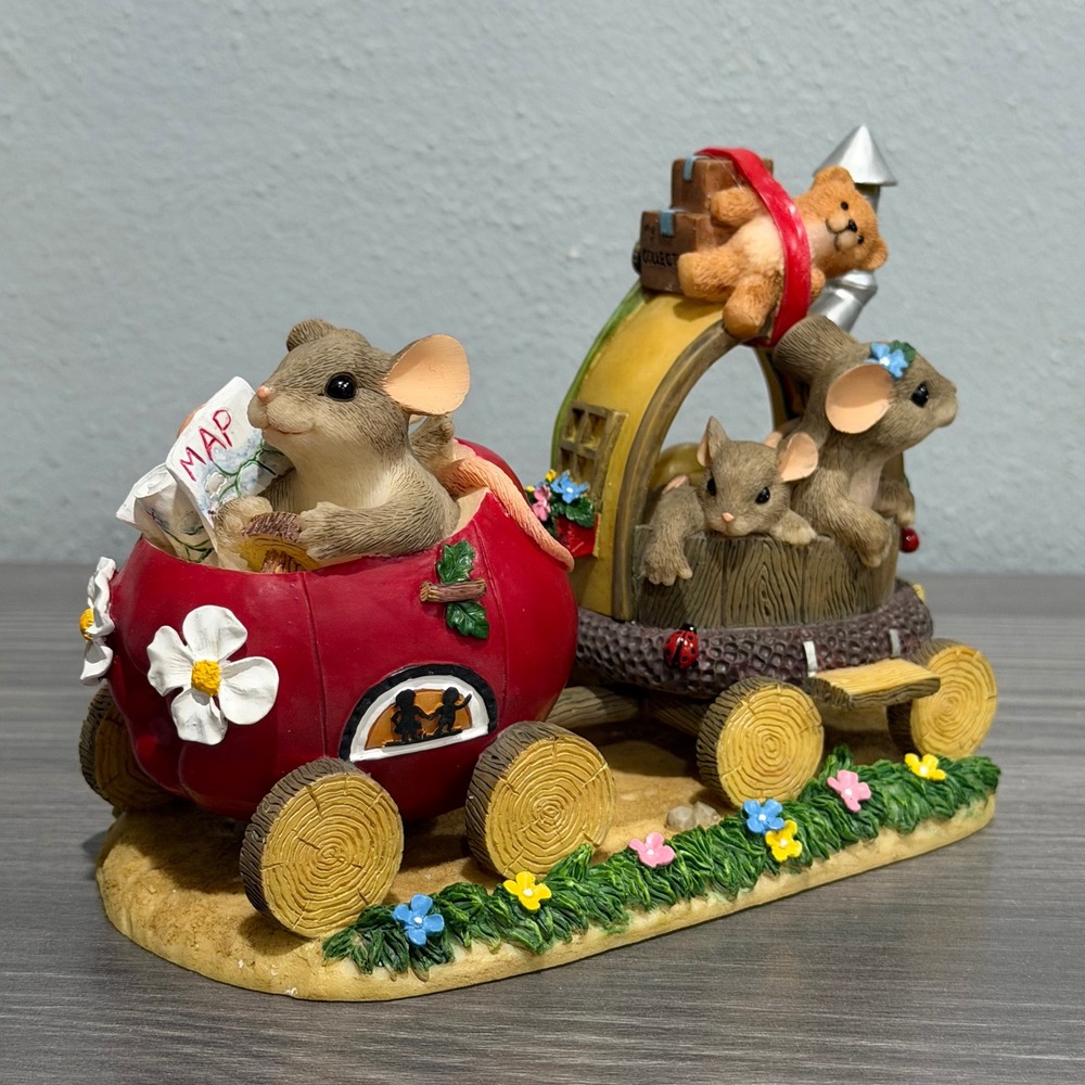 Fitz and Floyd Charming Tails Expo Bound 2000 Special Edition Figurine 98/229